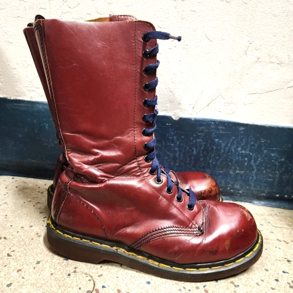 Vintage 90's Steeltoe Oxblood 14 eye Doc Martens